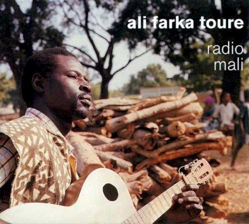 Allmusic album Review : Ali Farka Toures Radio Mali features Malian radio appearances from 1970 to 1978, which were among the first performances to bring the West African guitarist/singers work to the attention of his countrymen. Though it was available for a time as an import CD, Rykodiscs release of Radio Mali marks its debut as a domestically available title. Tracks like "Njarka," "Samarya," and "Biennial" provide insight into Toures talent from before he was discovered by the world music community at large.