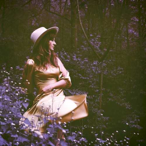 Allmusic album Review : Midwest Farmers Daughter isnt merely an autobiographical title for the retro country singer/songwriter Margo Price, its a nice tip of the hat to one of her primary inspirations, Loretta Lynn. The connections between the two country singers dont end there. Toward the end of her career, the Coal Miners Daughter wound up collaborating with Jack White for 2004s Van Lear Rose, and Whites Third Man Records provides a launching pad for Price, releasing her self-financed solo debut as-is as Midwest Farmers Daughter. Spare and lean like Loretta in her prime, Price nevertheless writes with the studied precision of a modern Americana songwriter; even when she gets explicitly autobiographical, as she does on the opening "Hands of Time," it doesnt play as confession ripped from the soul, it plays as poetry. Similarly, when she tightens the screws so her song turns into something sleek, it doesnt play as Music City precision, it feels savvy and personal, surprising with its light hint of funk and Prices clear, plaintive, and powerful vocal. This tension between the head and heart, between the country and the city, is what fuels Midwest Farmers Daughter, placing it on a warm, hazy plane that feels simultaneously sophisticated and down-home. Part of this dichotomy is due to Prices singing: she sounds like the Illinois girl that she is, possessing a voice thats pretty, plain, and unadorned, carrying an innocence that cuts against the worldliness of her songs. Her band, though, provides her songs with a genuine honky tonk kick, but even when the album drifts toward the traditional -- as it does on "Hurtin (On the Bottle)" or "Four Years of Chances" -- Prices sensibility is modern, turning these old-fashioned tales of heartbreak, love, loss, and perseverance into something fresh and affecting.